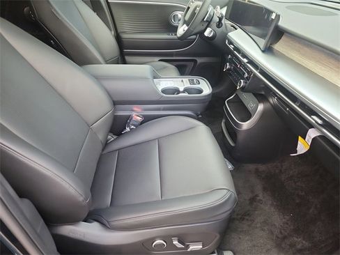 New 2026 Hyundai Ioniq 9 SEL image 8