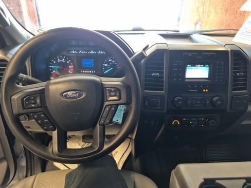 Used 2020 Ford F250 XL w/ Power Equipment Group image 6
