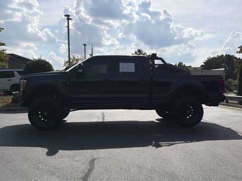 Used 2021 Ford F250 Lariat w/ Lariat Ultimate Package AWD/4WD image 36