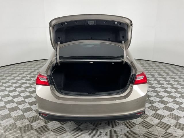Used 2023 Chevrolet Malibu LT w/ Driver Confidence Package FWD image 8