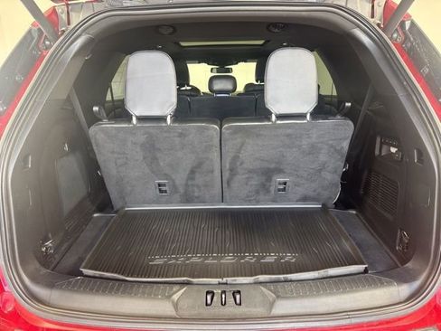 Certified 2020 Ford Explorer ST w/ ST Street Pack image 22