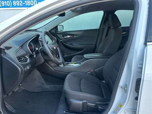 Used 2019 Chevrolet Malibu LS image 22