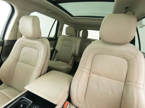 Used 2020 Lincoln Aviator Reserve w/ Equipment Group 201A AWD/4WD image 15