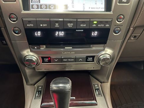 Used 2019 Lexus GX 460 Luxury AWD/4WD image 17
