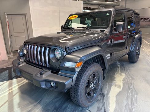 Used 2018 Jeep Wrangler Unlimited Sport S AWD/4WD image 4
