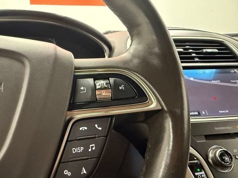 Used 2019 Lincoln Nautilus Reserve FWD image 20