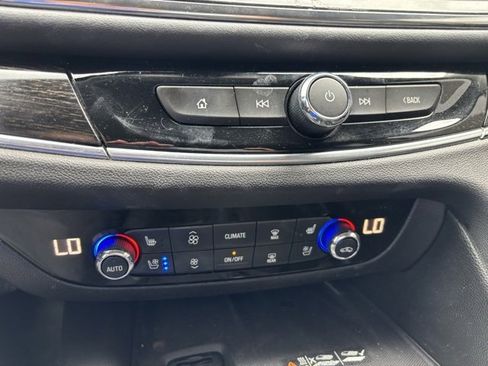 Used 2021 Buick Enclave Avenir w/ Avenir Technology Package image 20