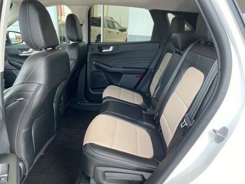 Certified 2022 Ford Escape Titanium w/ Titanium Elite Package image 14