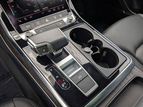 Used 2022 Audi Q8 Premium Plus AWD/4WD image 12