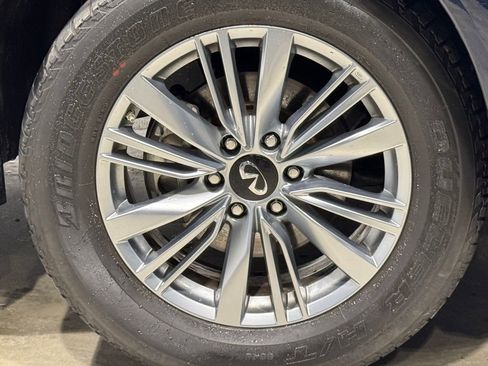 Used 2024 INFINITI QX80 Luxe image 10