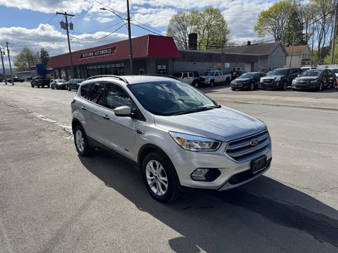 Used 2018 Ford Escape SE AWD/4WD image 12