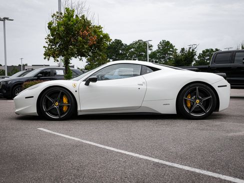 Used 2012 Ferrari 458 Italia Coupe RWD image 7