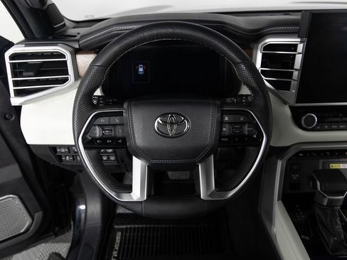 Used 2023 Toyota Sequoia Capstone image 31