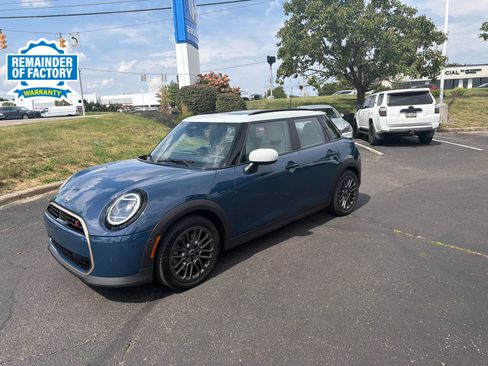 Used 2025 MINI Cooper S FWD image 1