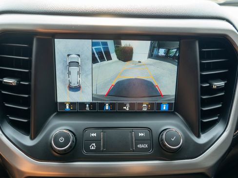 Used 2021 GMC Acadia AT4 w/ Technology Package AWD/4WD image 28