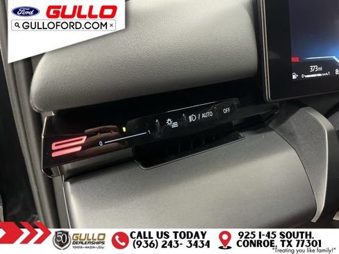 Used 2024 BMW 530i RWD image 19