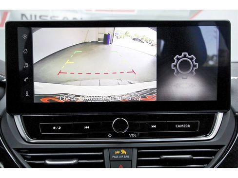 New 2025 Nissan Altima 2.5 SR w/ SR Premium Package image 17