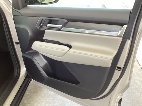 Used 2026 GMC Terrain Elevation w/ Elevation Premium Package AWD/4WD image 13