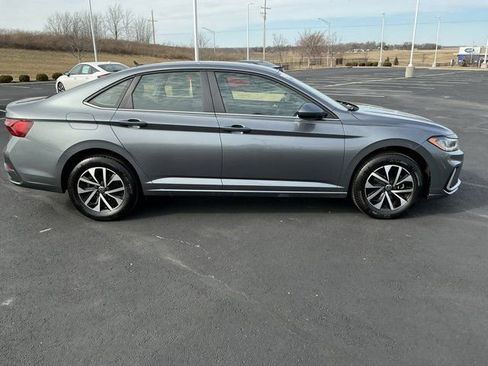 Used 2025 Volkswagen Jetta S image 2