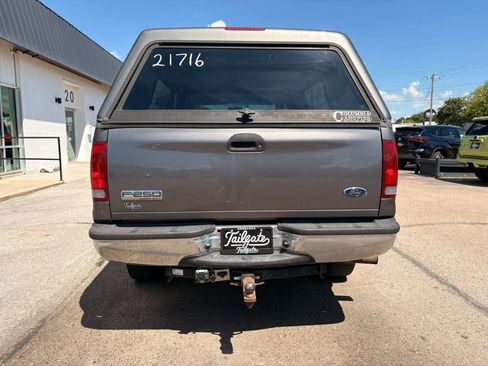 Used 2006 Ford F250 Lariat AWD/4WD image 6