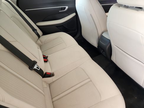 Used 2025 Hyundai Sonata SEL FWD image 32