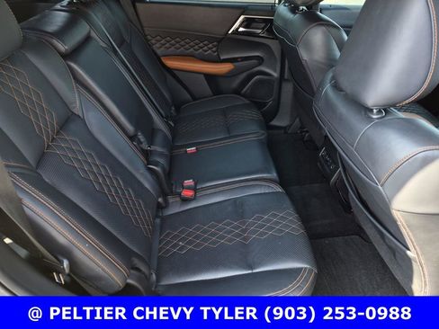 Used 2022 Mitsubishi Outlander SEL AWD/4WD image 16