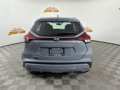 Used 2024 Nissan Kicks SV FWD image 4