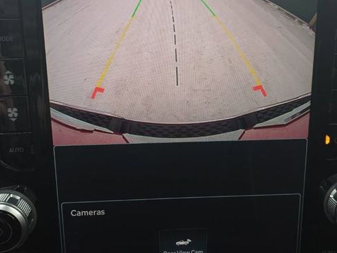 Used 2025 RAM 1500 Laramie image 28