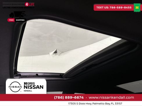 Used 2022 Chevrolet Camaro LT image 26