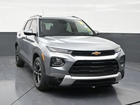 Used 2023 Chevrolet TrailBlazer LT FWD image 7