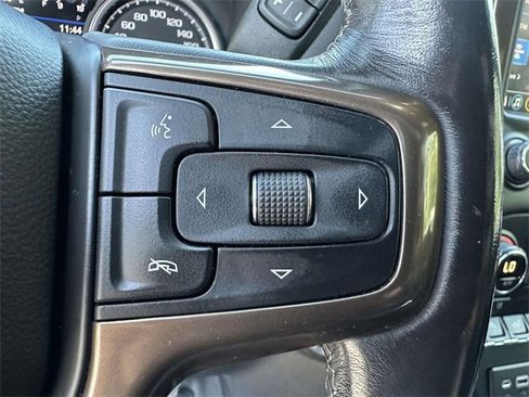 Used 2019 Chevrolet Silverado 1500 High Country image 41