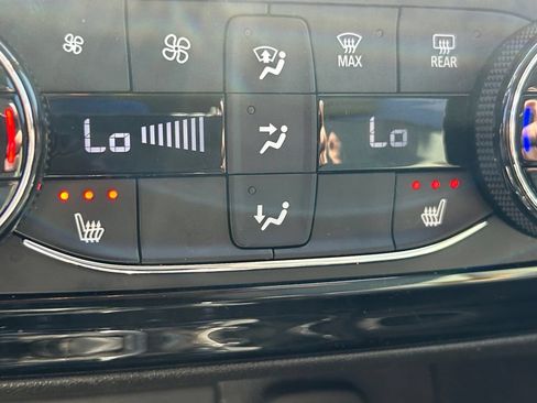 Used 2023 Buick Encore GX Select FWD image 23