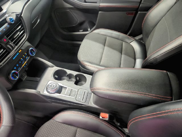 Used 2025 Ford Escape ST-Line FWD image 29