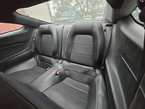 Used 2019 Ford Mustang GT Premium w/ GT Performance Package RWD image 15