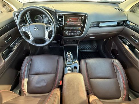 Used 2018 Mitsubishi Outlander SEL AWD/4WD image 9