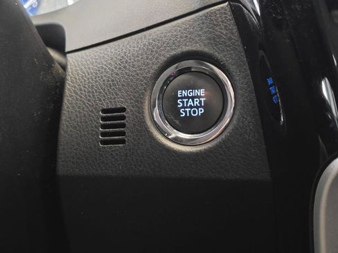 Used 2017 Toyota Corolla XLE w/ Carpet Mat Package (TMS) image 32