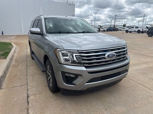 Used 2020 Ford Expedition XLT RWD image 1