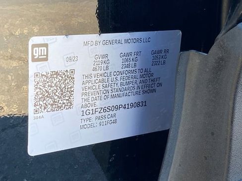 Used 2023 Chevrolet Bolt EUV Premier w/ Sun & Sound Package image 27