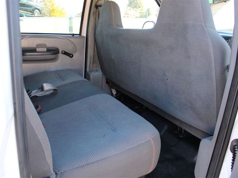 Used 2004 Ford F450 XL image 25