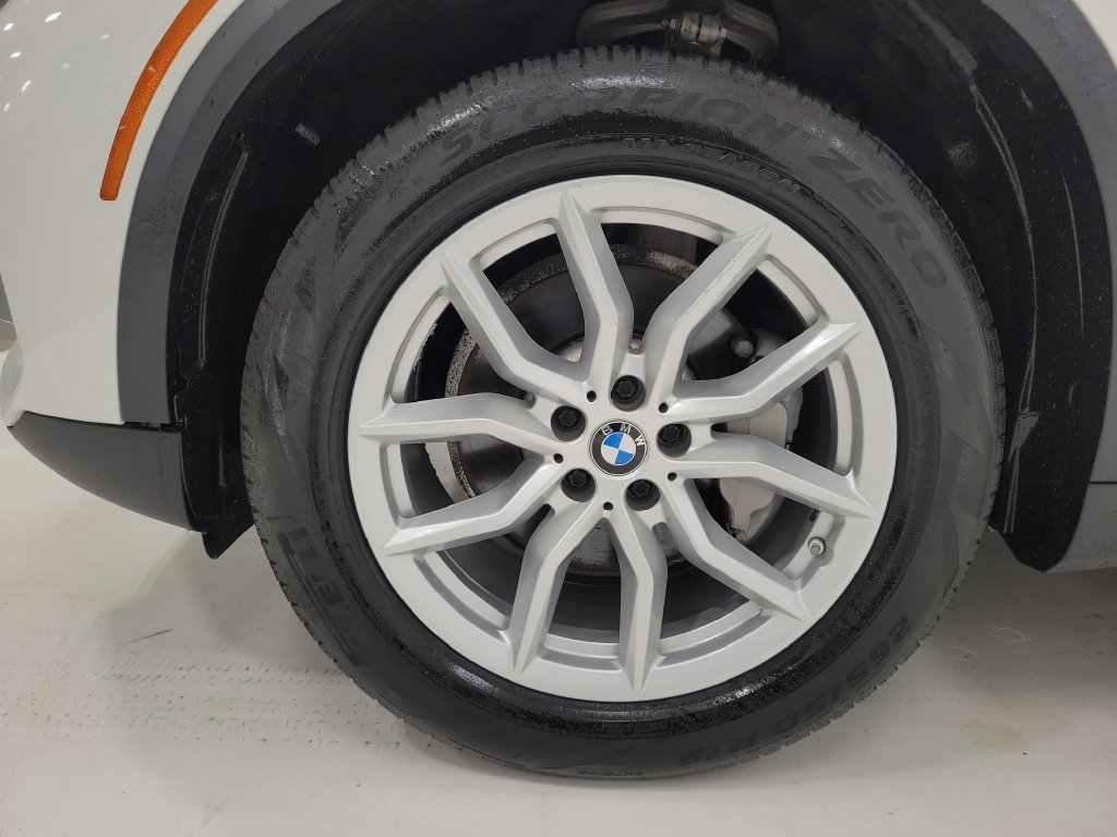 Used 2021 BMW X5 xDrive40i w/ Convenience Package AWD/4WD image 9