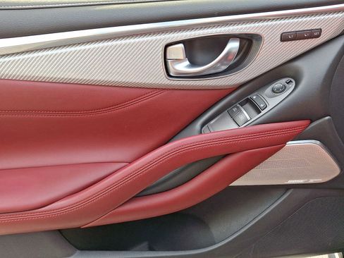 Used 2018 INFINITI Q60 Red Sport 400 w/ Pro Active Package image 10