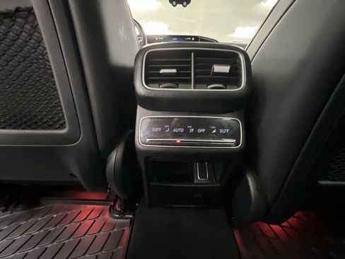 Used 2023 Mercedes-Benz GLS 450 4MATIC image 22