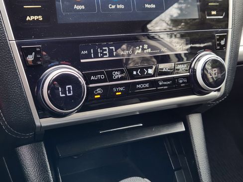 Used 2019 Subaru Outback 2.5i Premium image 21