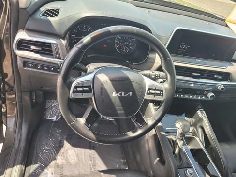Used 2022 Kia Telluride EX w/ EX Premium Package FWD image 30