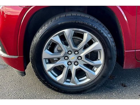 Used 2019 Chevrolet Traverse Premier image 9