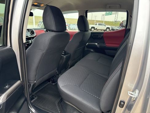 Used 2021 Toyota Tacoma SR5 w/ Technology Package image 11