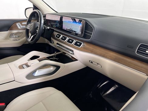 Used 2022 Mercedes-Benz GLS 450 4MATIC image 30