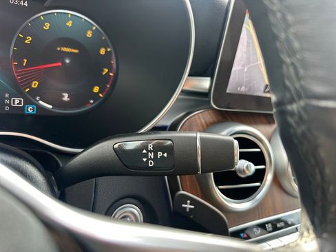 Used 2022 Mercedes-Benz GLC 300 4MATIC image 21