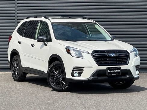Used 2023 Subaru Forester Limited AWD/4WD image 9