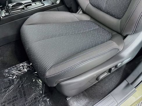 New 2026 Subaru Forester Premium AWD/4WD image 18